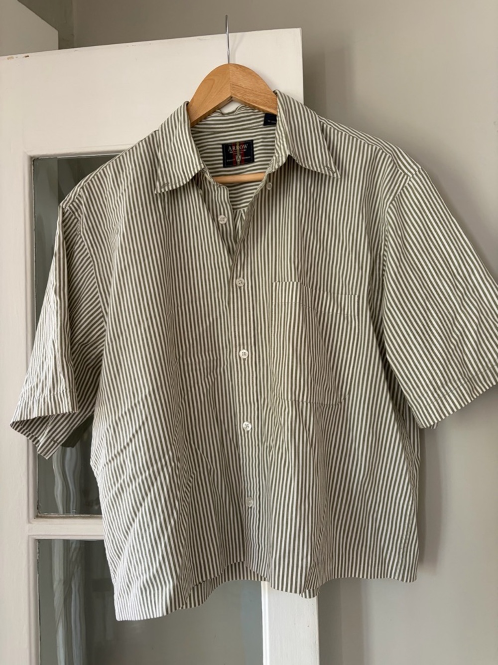 Arrow Short-Sleeve Striped Button-Down Shirt in Beige and White